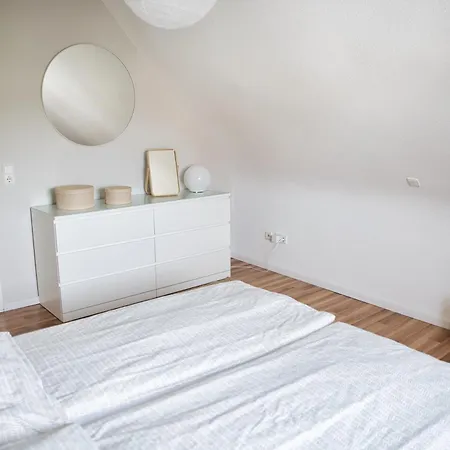 Dg-wohnung Mit Sonnigem Balkon アパート Marburg