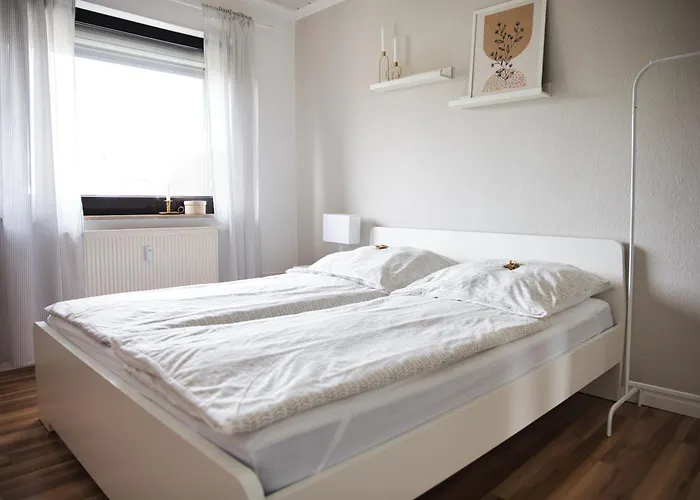 Dg-wohnung Mit Sonnigem Balkon